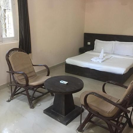 Ave Maria Guest House Candolim Exterior photo